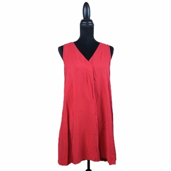 Women’s Loft Sleeveless V-Neck A-Line Dress‎